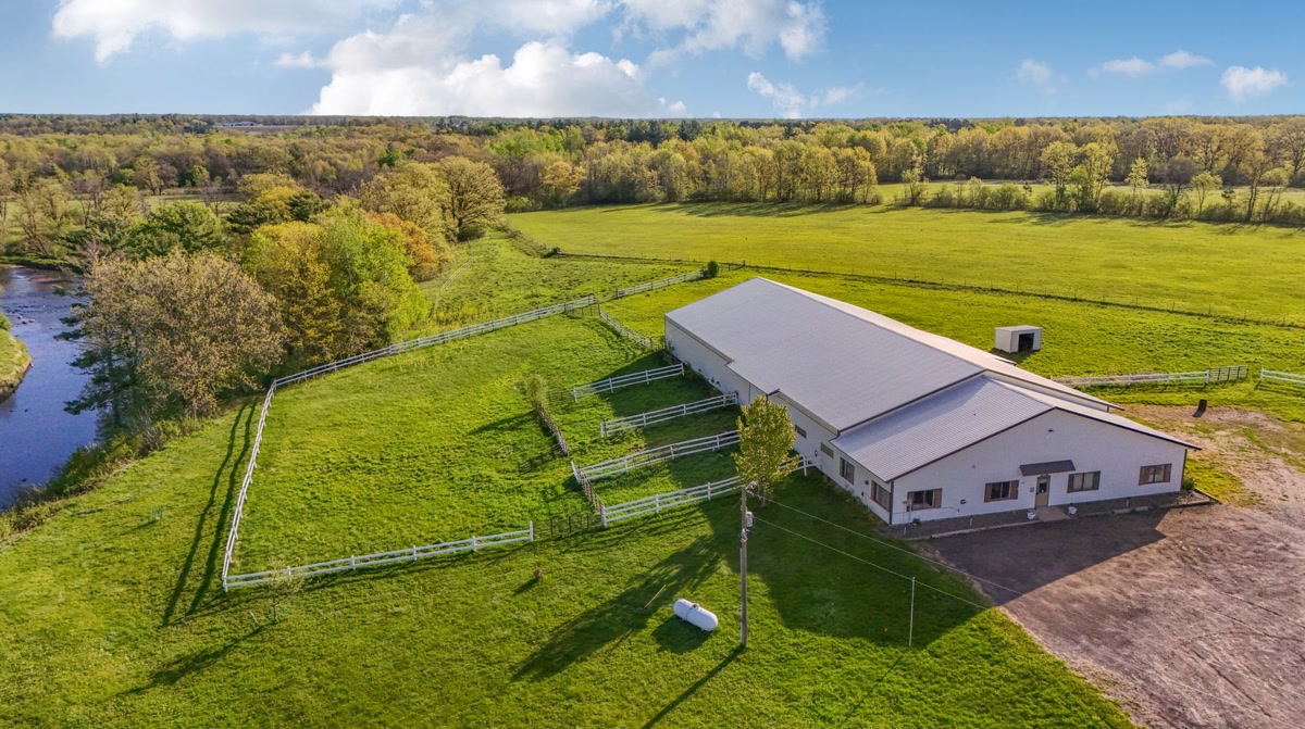 Country Living Horse Ranch Hobby Farm Enterprising Entrepreneur | Living Quarters | For Sale