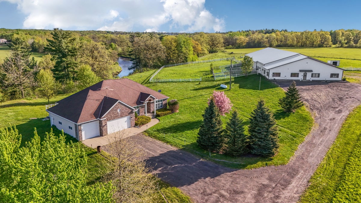 Country Living Horse Ranch Hobby Farm Enterprising Entrepreneur | Living Quarters | For Sale