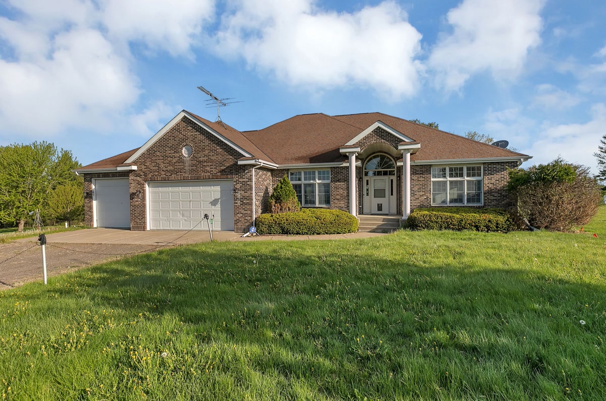 Country Living Horse Ranch Hobby Farm Enterprising Entrepreneur | Living Quarters | For Sale