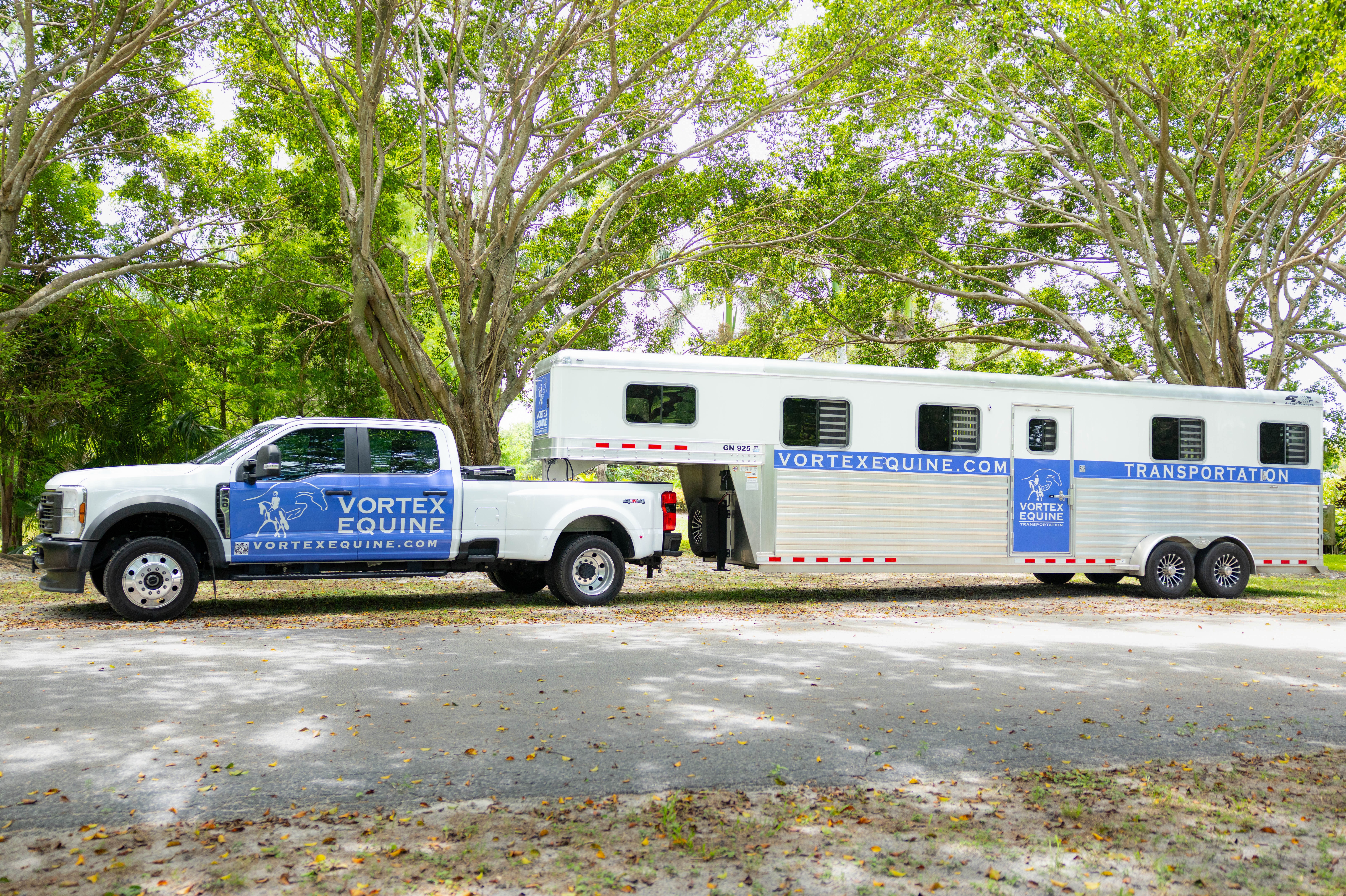 Ocala-Wellington Shuttle Service | Professional Hauling