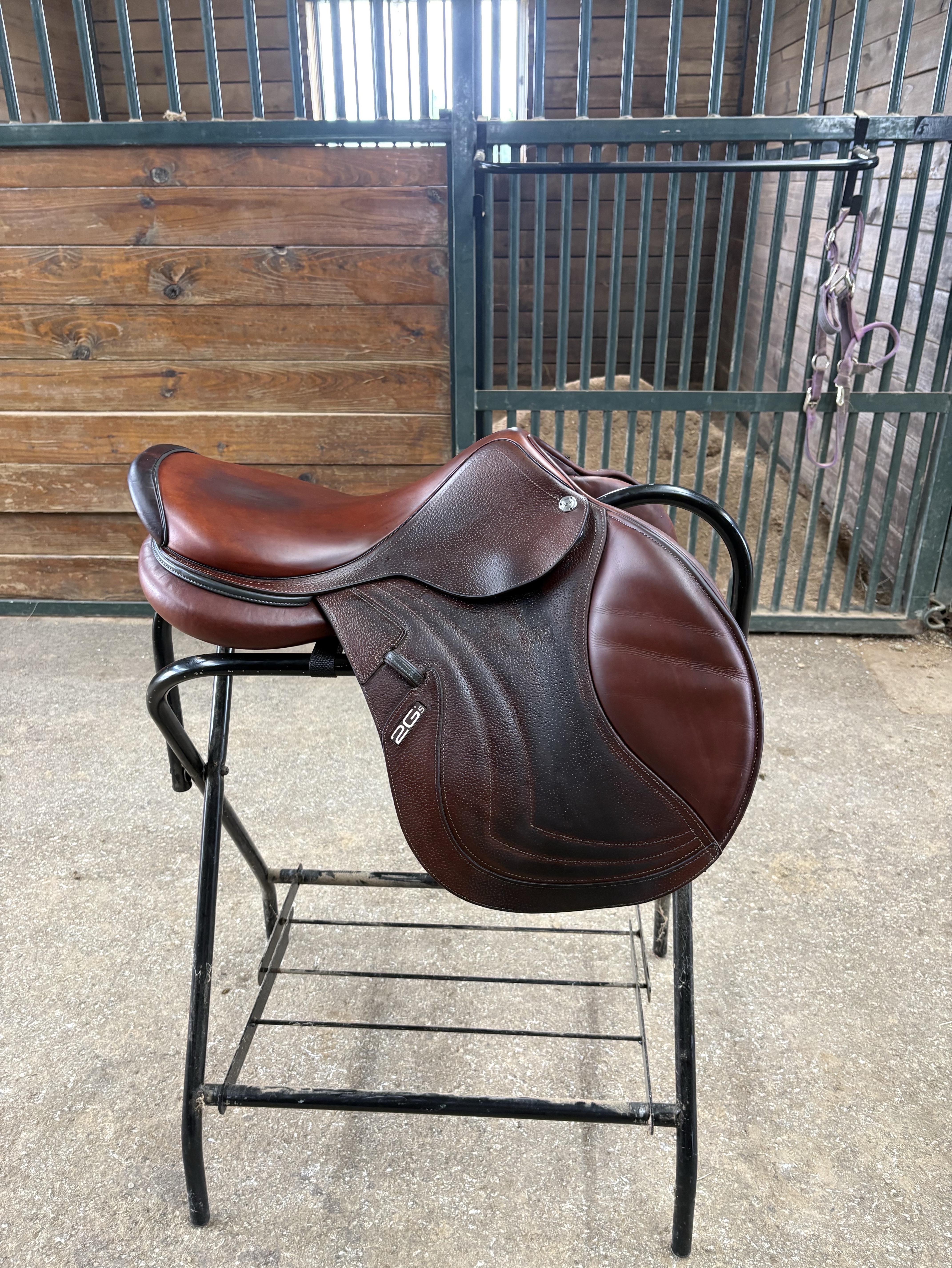 Beautiful 18" CWD SE32 Mademoiselle 2Gs Saddle in great condition. | 2021 | CWD | Used