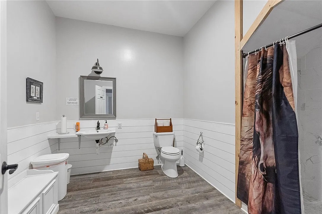 Elite Equestrian Estate minutes from Cornell University | Living Quarters + Stables | For Sale
